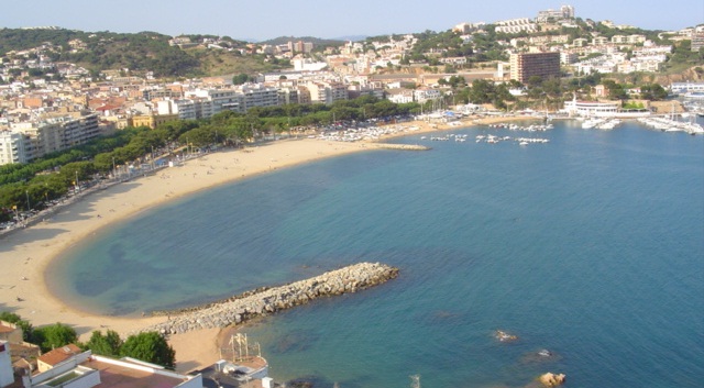 Resultado de imagen de SANT FELIU DE GUIXOLS  Playa de Sant Feliu