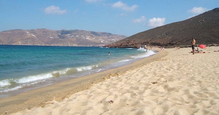 Playa de Panormos